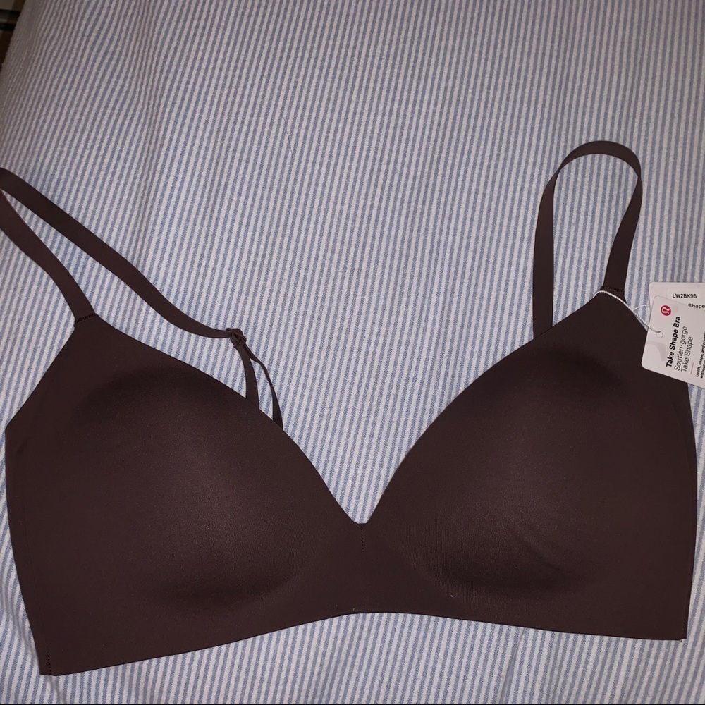 NWT Lululemon take shape bra